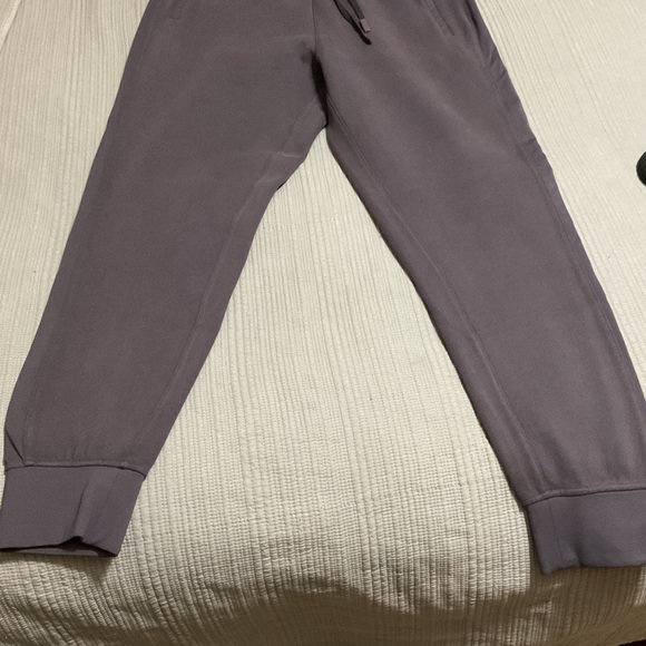 Lululemon track pants - Picture 1 of 5